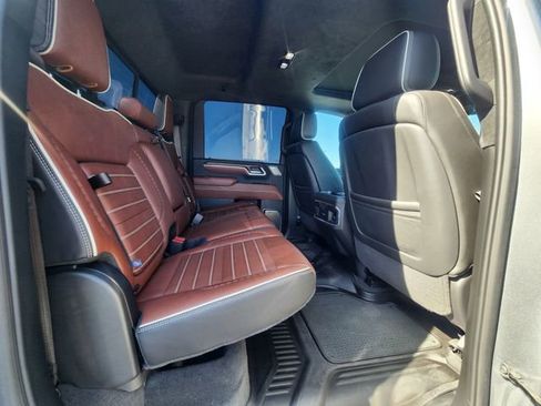 Used 2025 GMC Sierra 3500 Denali Ultimate AWD/4WD image 15