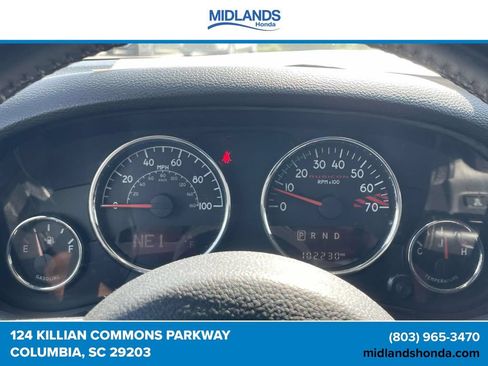 Used 2016 Jeep Wrangler Unlimited Rubicon AWD/4WD image 16