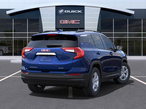Used 2022 GMC Terrain SLE w/ Driver Convenience Package AWD/4WD image 4