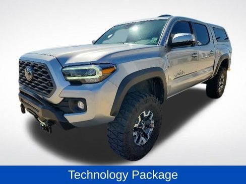 Used 2023 Toyota Tacoma TRD Off-Road w/ Technology Package AWD/4WD image 4