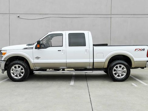Used 2012 Ford F250 Lariat w/ FX4 Off Road Pkg AWD/4WD image 11