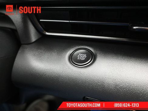 Used 2025 Hyundai Elantra Sport FWD image 24