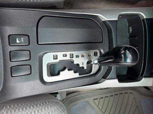 Used 2006 Toyota 4Runner SR5 AWD/4WD image 19
