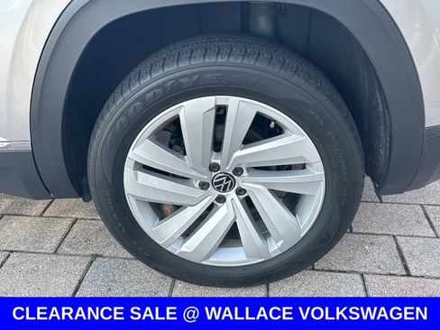 Certified 2022 Volkswagen Atlas Cross Sport SE AWD/4WD image 11