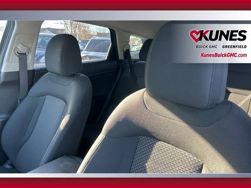 Used 2024 Kia Sportage LX image 13