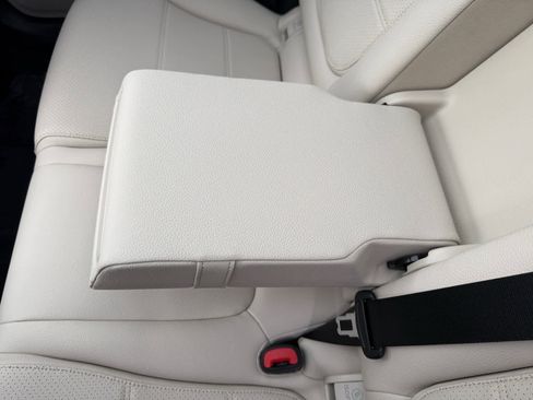 New 2026 Mercedes-Benz GLC 300 GLC 300 image 28