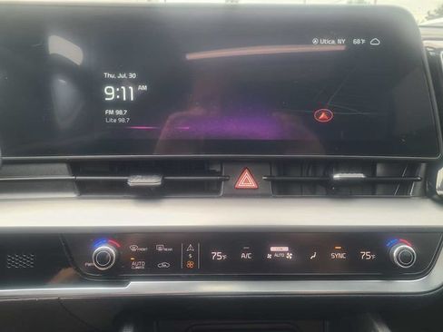 Used 2025 Kia Sportage EX w/ Premium Package AWD/4WD image 33