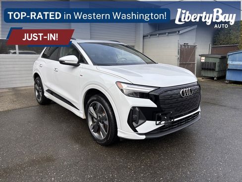 Used 2023 Audi Q4 e-tron Premium Plus image 9