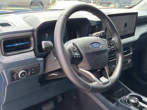 Used 2025 Ford Maverick Lobo AWD/4WD image 18
