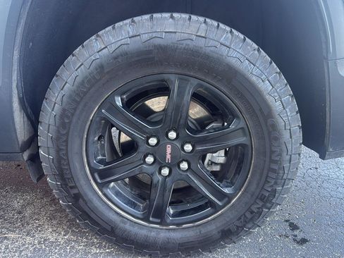 Used 2023 GMC Acadia AT4 w/ Preferred Package image 13