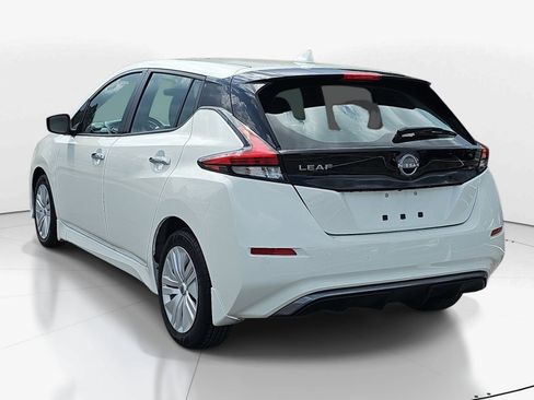 Used 2024 Nissan Leaf S FWD image 6