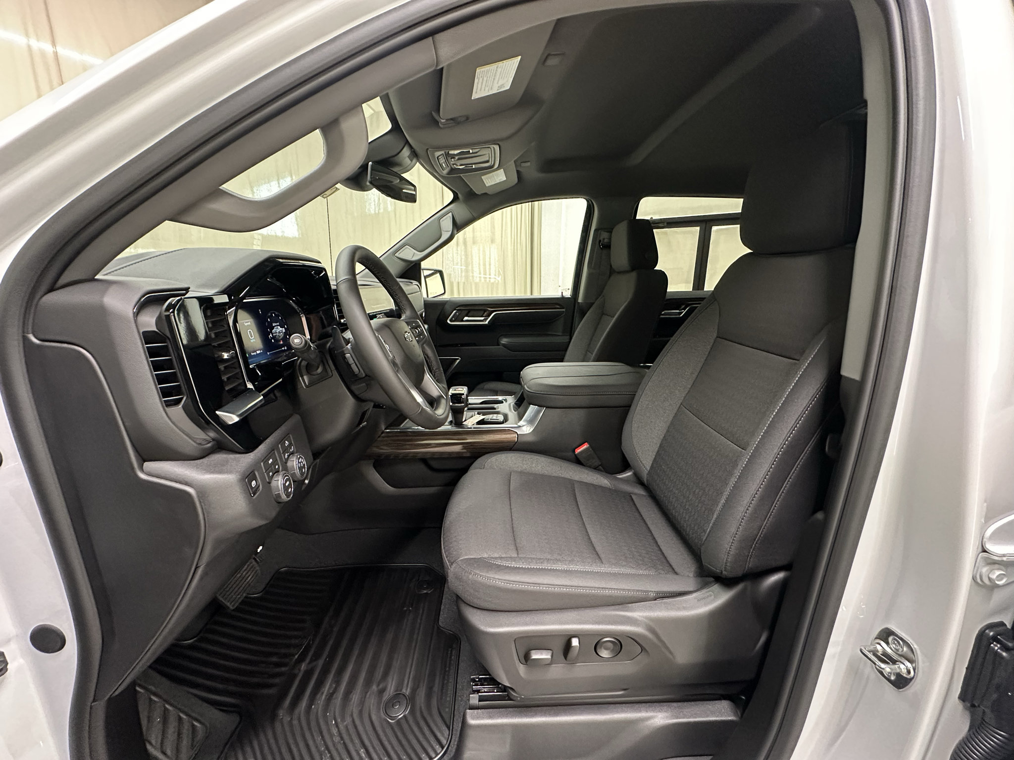 New 2026 Chevrolet Silverado 1500 RST AWD/4WD image 23
