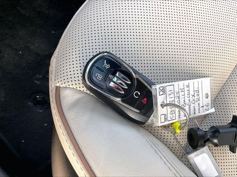 Used 2025 Buick Encore GX Avenir w/ Avenir Technology Package FWD image 15