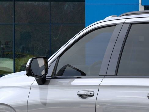 New 2026 Chevrolet Suburban RST w/ RST Capability Package image 19