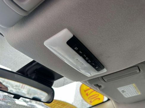 Certified 2021 Nissan Versa SV image 30