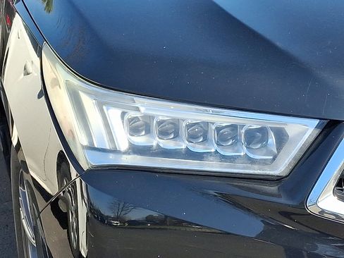 Used 2017 Acura MDX SH-AWD image 7