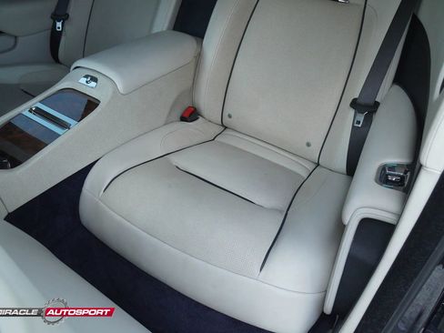 Used 2015 Rolls-Royce Wraith image 20