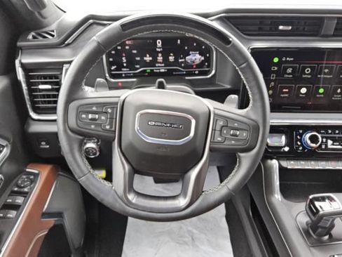 Used 2025 GMC Sierra 1500 Denali Ultimate AWD/4WD image 4