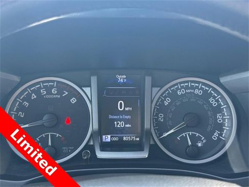 Used 2023 Toyota Tacoma Limited image 22
