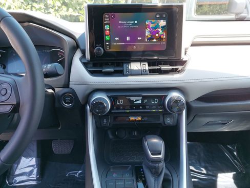 Used 2025 Toyota RAV4 XLE Premium FWD image 20