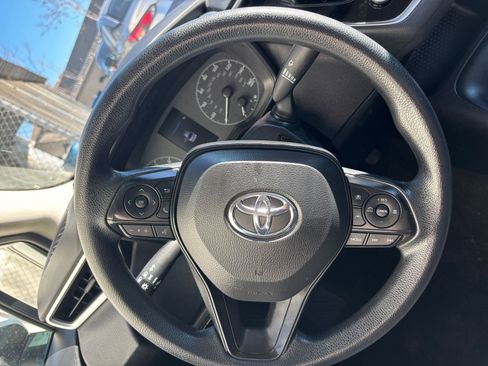 Used 2023 Toyota Corolla LE image 28