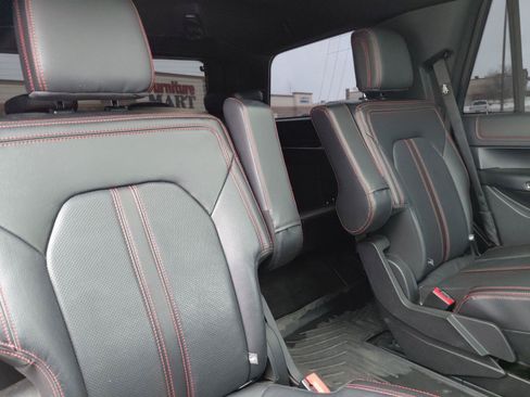 Used 2020 Ford Expedition Limited w/ Equipment Group 303A AWD/4WD image 18