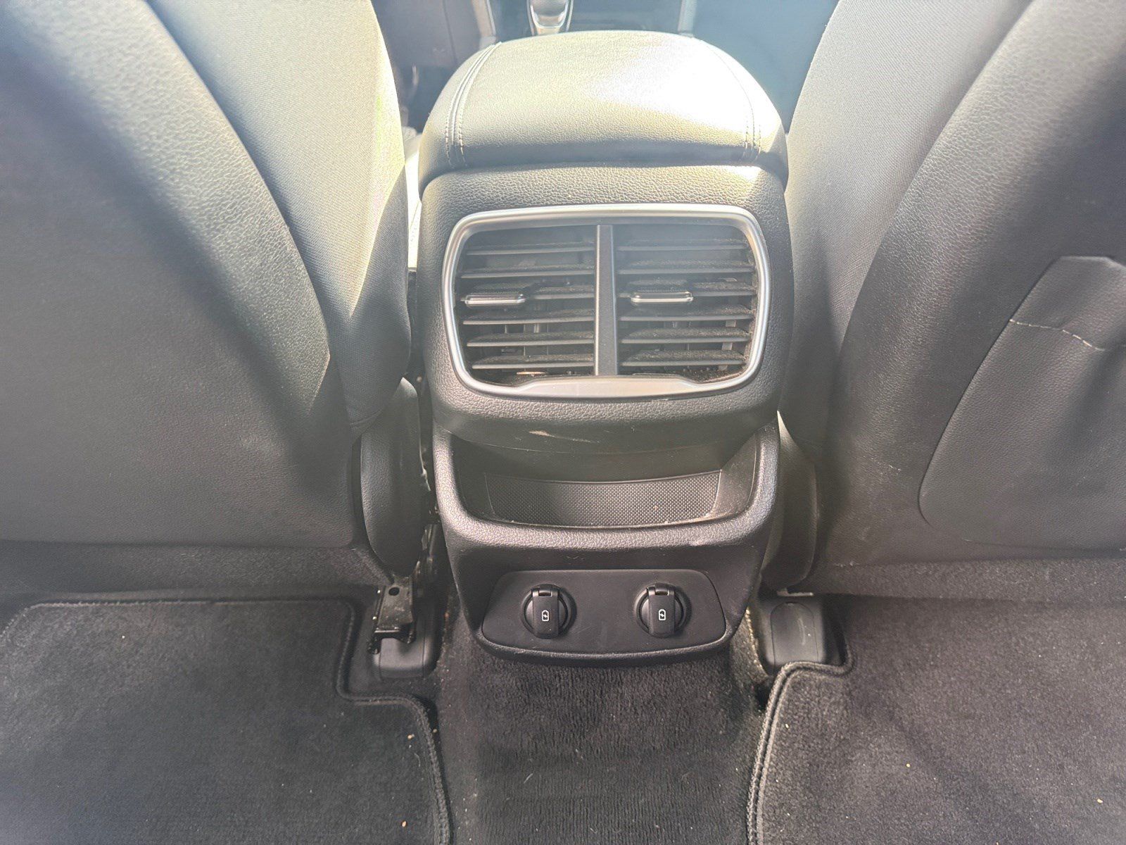 Used 2019 Hyundai Santa Fe SE AWD/4WD image 30