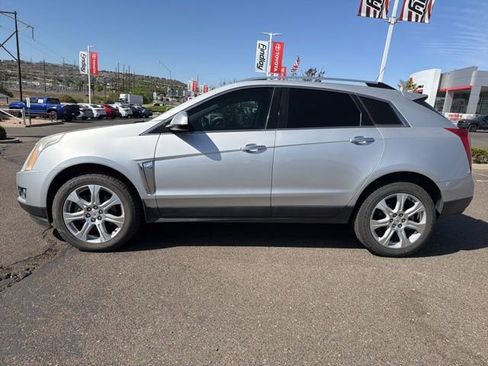 Used 2016 Cadillac SRX Performance FWD image 4