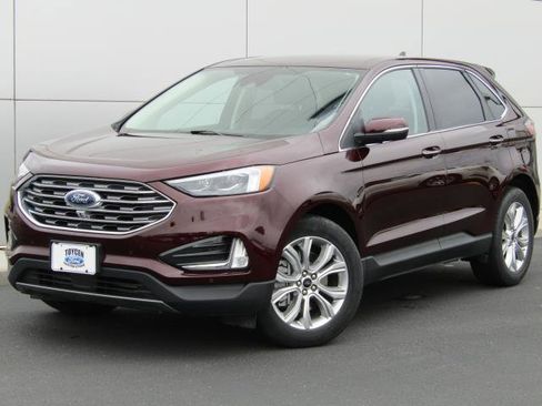 Used 2024 Ford Edge Titanium w/ Equipment Group 301A AWD/4WD image 29