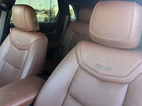 Certified 2024 Cadillac XT5 Premium Luxury AWD/4WD image 18