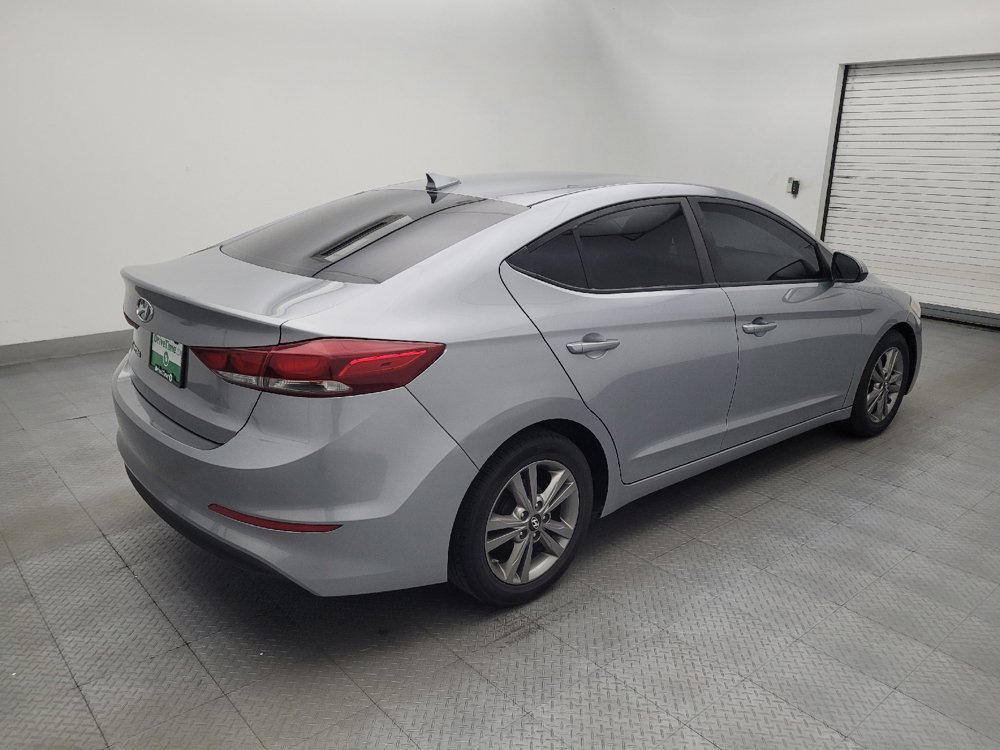 Used 2017 Hyundai Elantra SE FWD image 9
