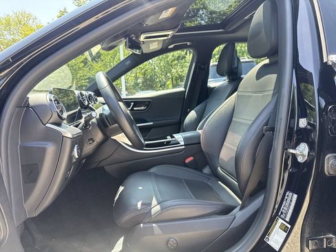 Used 2022 Mercedes-Benz C 300 Sedan image 13