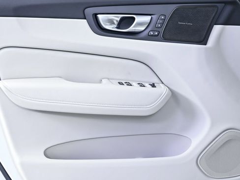New 2026 Volvo XC60 T8 Ultra w/ Protection Package Premier AWD/4WD image 6