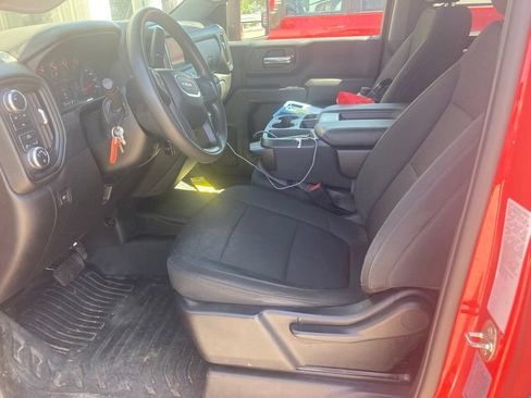 Used 2022 GMC Sierra 2500 Pro w/ Convenience Package AWD/4WD image 10