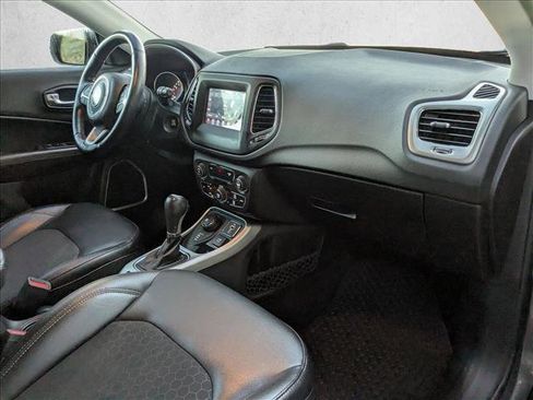 Used 2018 Jeep Compass Latitude w/ Popular Equipment Group image 20