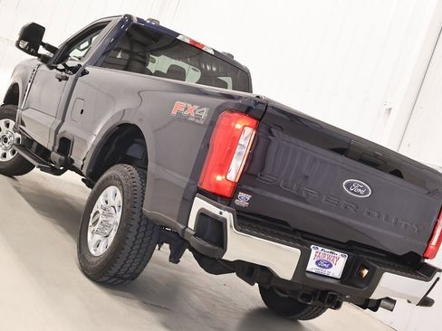 Certified 2024 Ford F250 XLT w/ FX4 Off-Road Package image 32