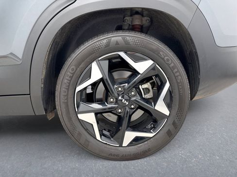 Used 2025 Kia Seltos S AWD/4WD image 27