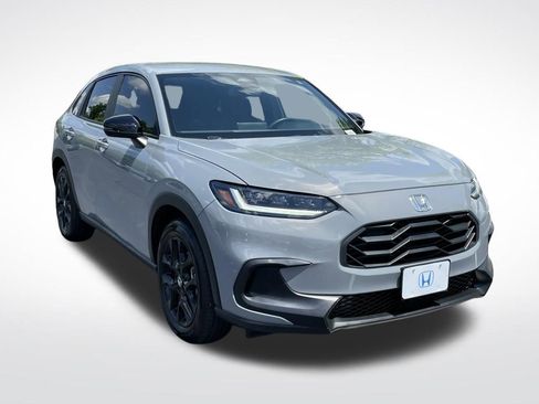 Certified 2025 Honda HR-V Sport image 8