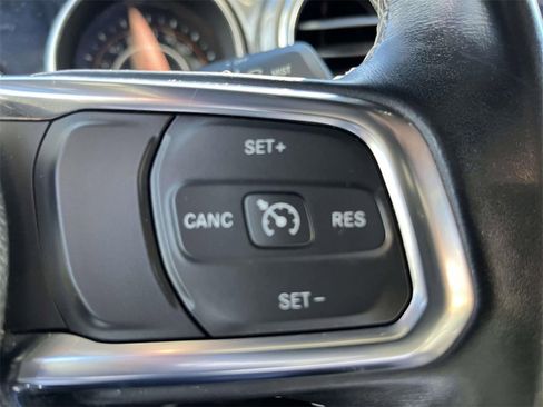 Used 2020 Jeep Wrangler Unlimited Sahara image 18