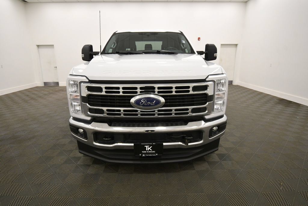 Used 2024 Ford F350 XLT w/ FX4 Off-Road Package AWD/4WD image 11
