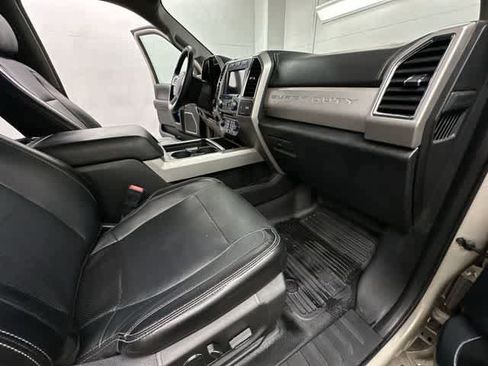 Used 2018 Ford F250 Lariat w/ Lariat Ultimate Package image 21