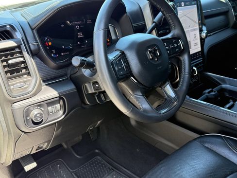 Used 2024 RAM 2500 Limited image 14