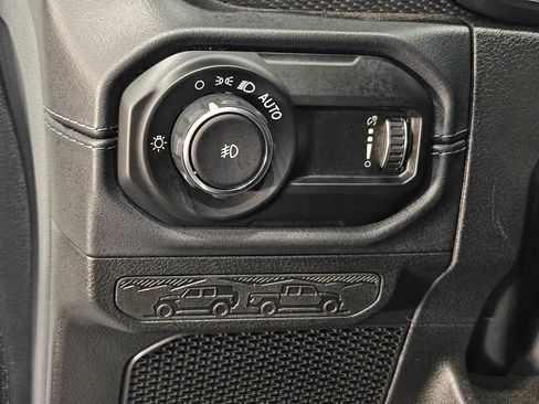 Used 2026 Jeep Wrangler Unlimited Rubicon AWD/4WD image 51