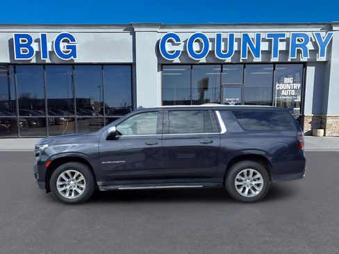 Used 2023 Chevrolet Suburban Premier AWD/4WD image 2