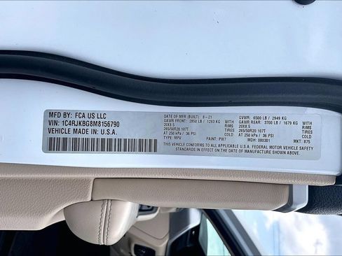 Used 2021 Jeep Grand Cherokee L Limited AWD/4WD image 36