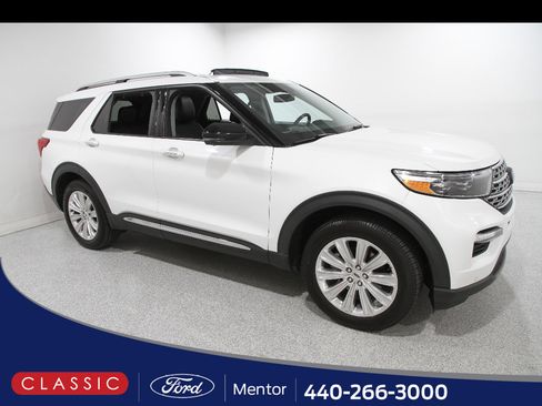 Certified 2022 Ford Explorer Limited w/ Equipment Group 301A AWD/4WD image 1