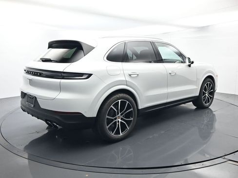 Certified 2026 Porsche Cayenne AWD/4WD image 15