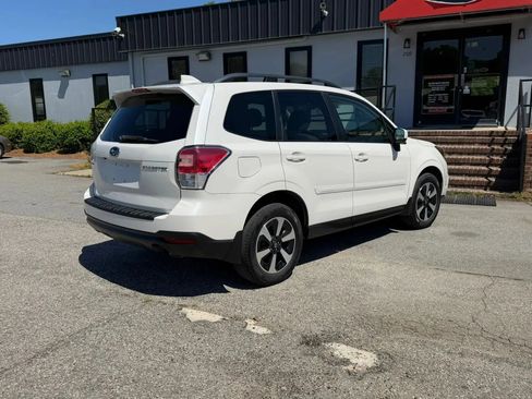 Used 2018 Subaru Forester 2.5i Premium AWD/4WD image 7