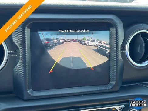 Used 2023 Jeep Wrangler Unlimited Rubicon 4xe w/ Cold Weather Group AWD/4WD image 30
