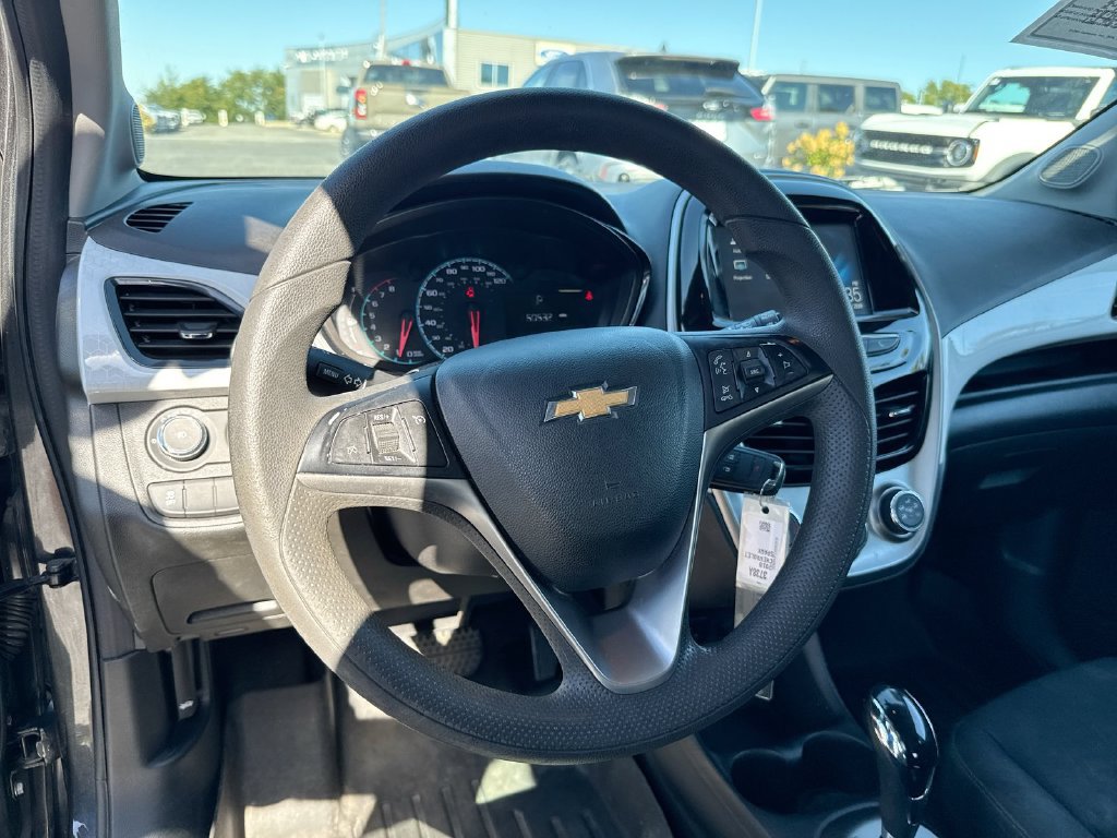 Used 2018 Chevrolet Spark LT FWD image 11